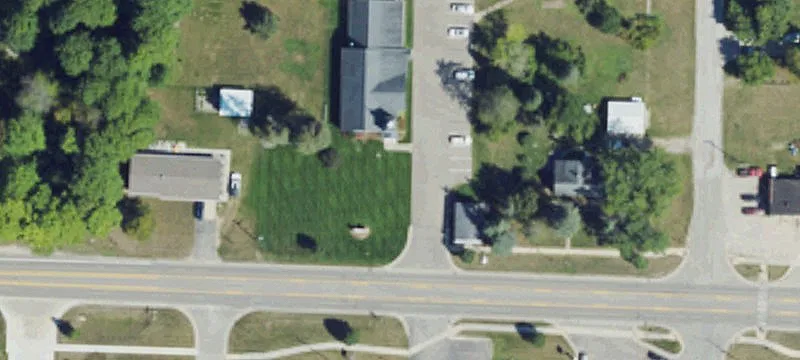 10722 M 32nd E