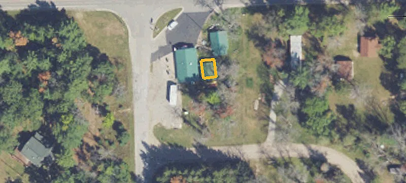 7999 Bamfield Rd