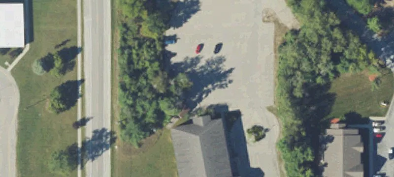 100 Woods Cir