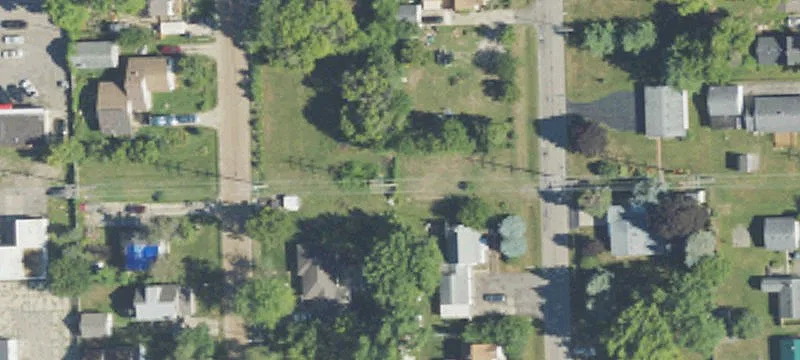Shaw St