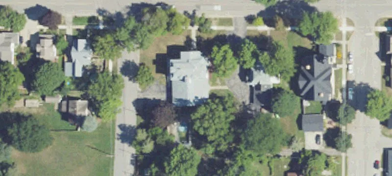 225 Ctr St