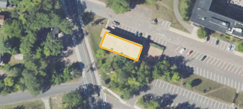 1421 Woodland Rd