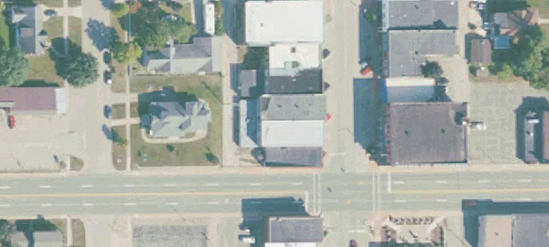 711 Main St