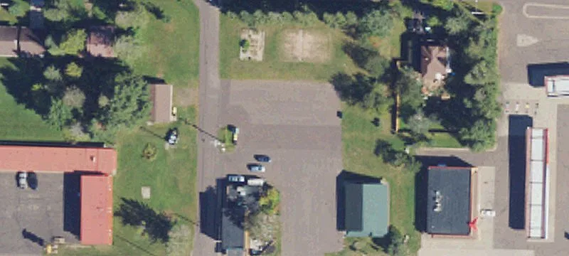 1300 Cloverland Dr