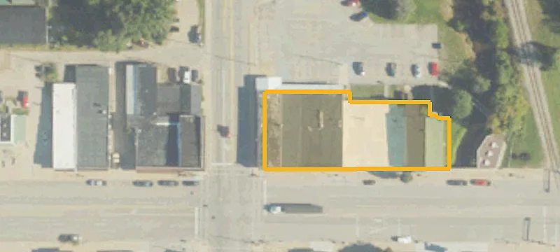 101 Main St