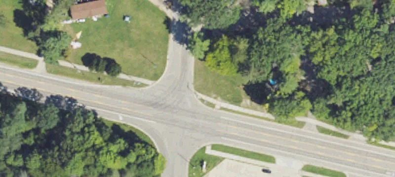 Grand Riv Ave