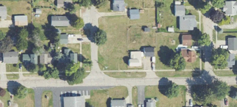 Maple St