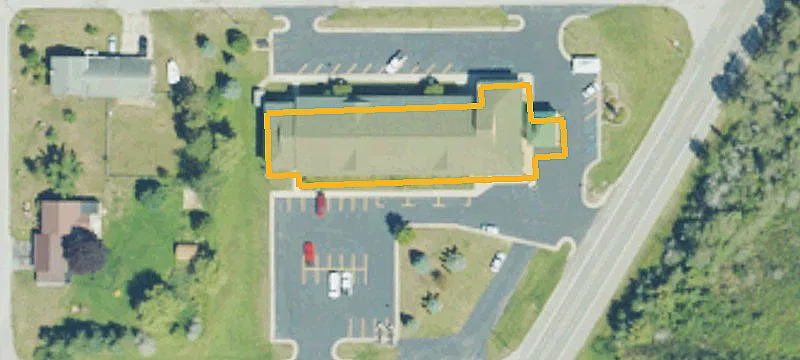 905 Lakeshore Dr