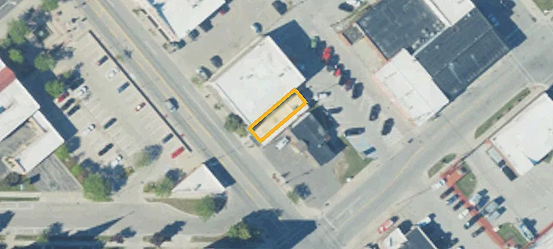 125 Chisholm St