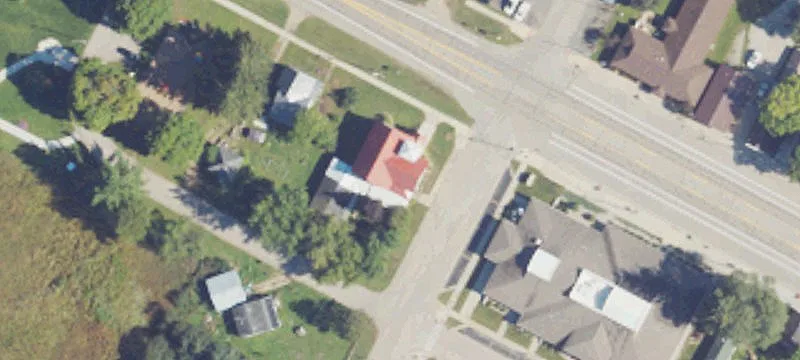 301 Main St