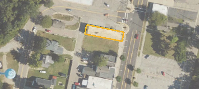 385 Main St