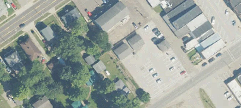 Delaware St