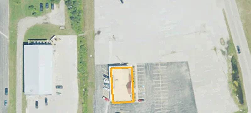 813 Lakeshore Dr