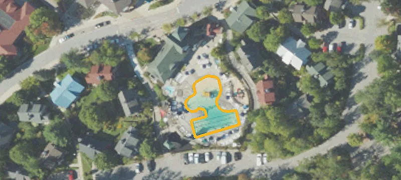 12425 Crystal Mtn Dr