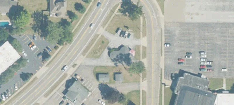 2615 Lakeshore Dr