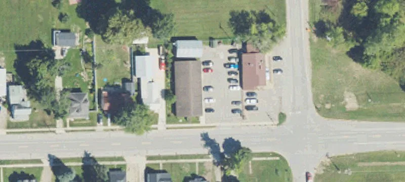 4002 Main St