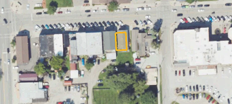 7284 Huron Ave