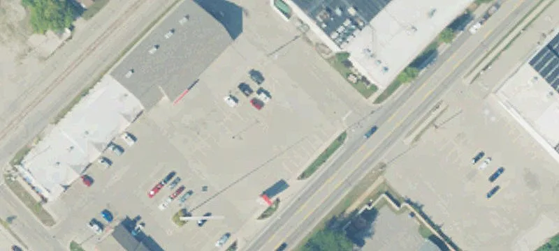 300 Lk St