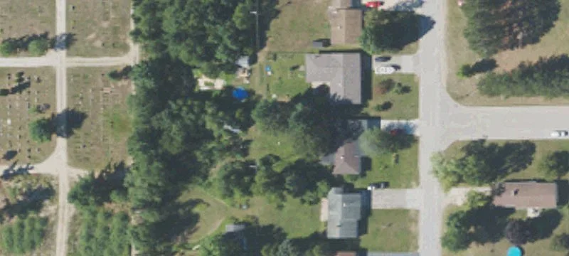 802 Tahquamenon Blvd