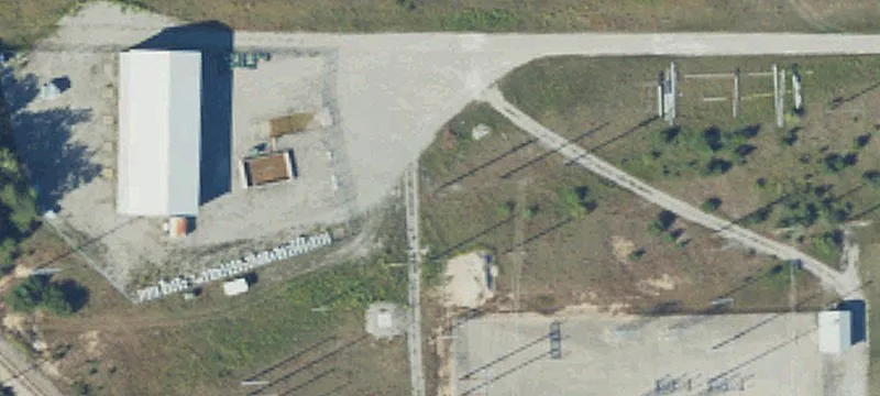 1020 Long Lk Rd