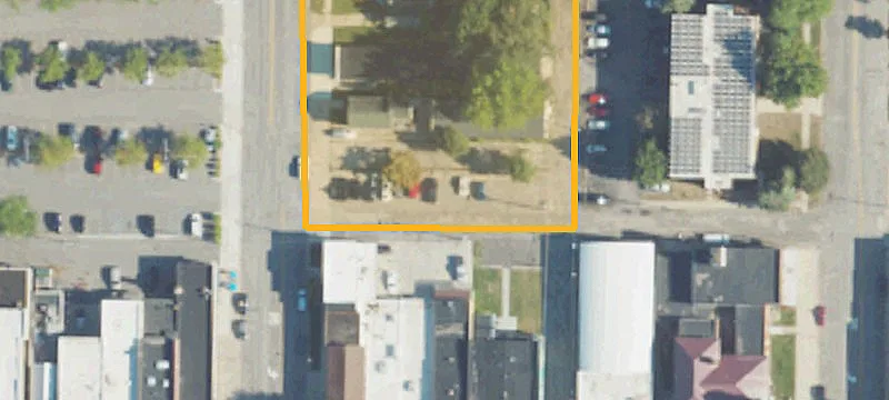 Woodworth Ave