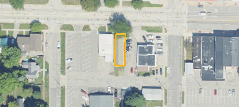 211 Main St
