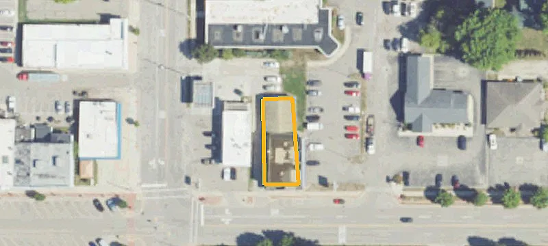 213 Ctr St