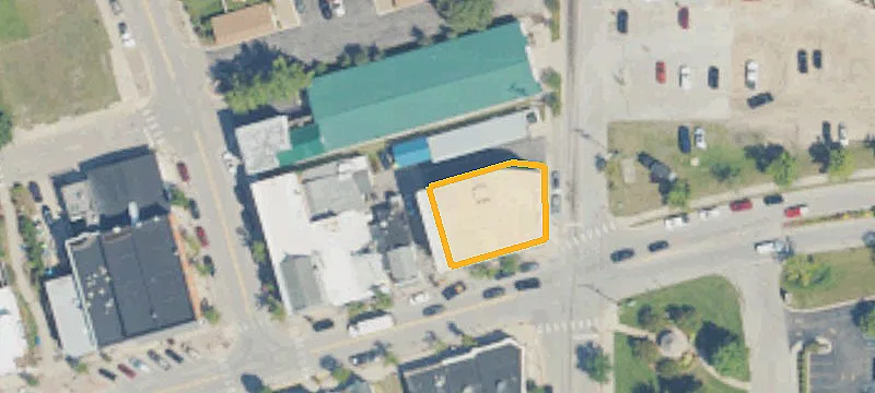 100 Riv St, Unit 102