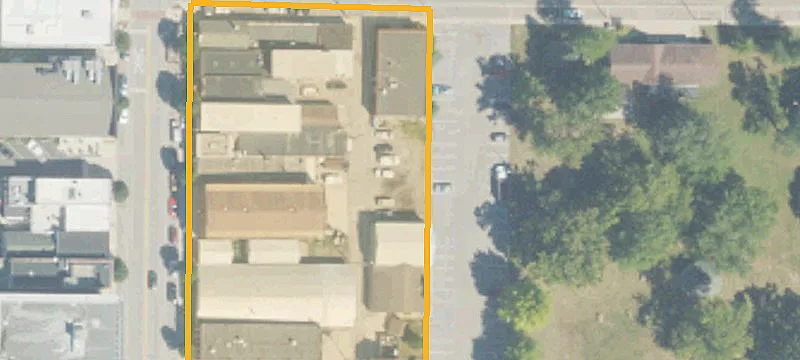 Maple St
