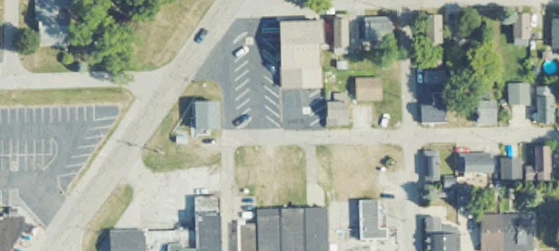 4357 Elm St