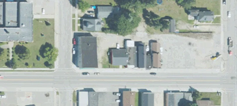 323 Deer St