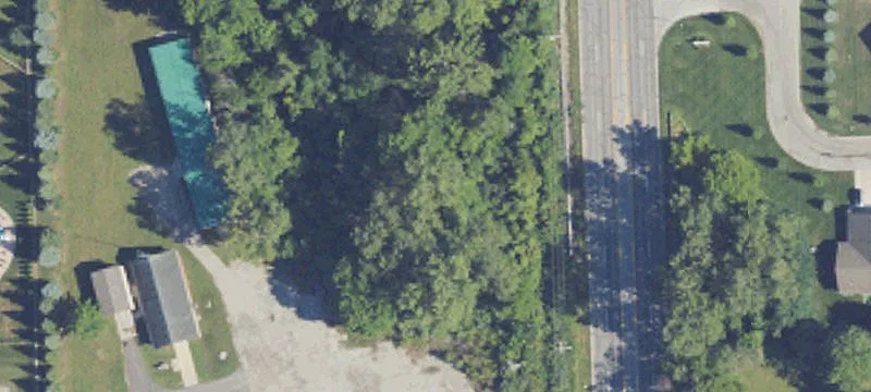 Lewis Ave