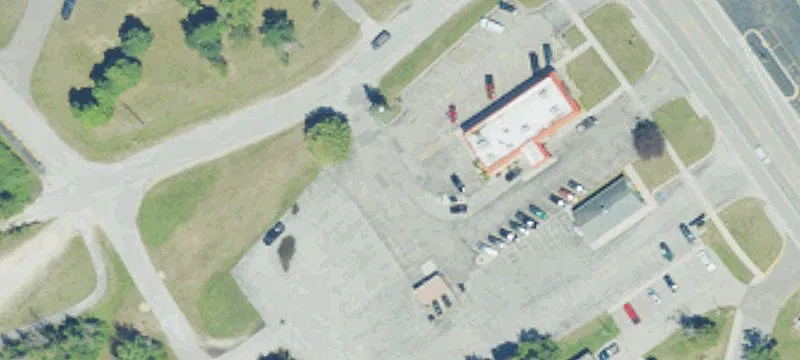 370 Lakeshore Dr