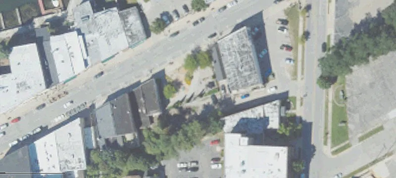 327 Riv St