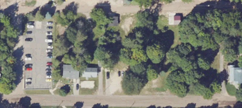 228 Pne Ln