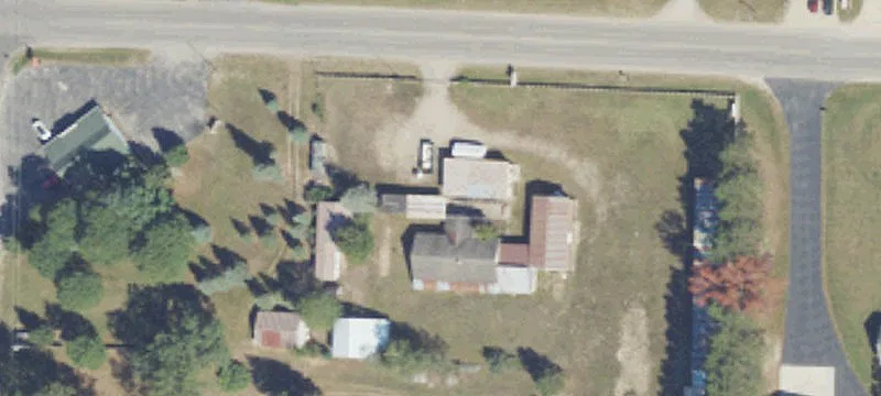 5921 10th 12th Mile Rd