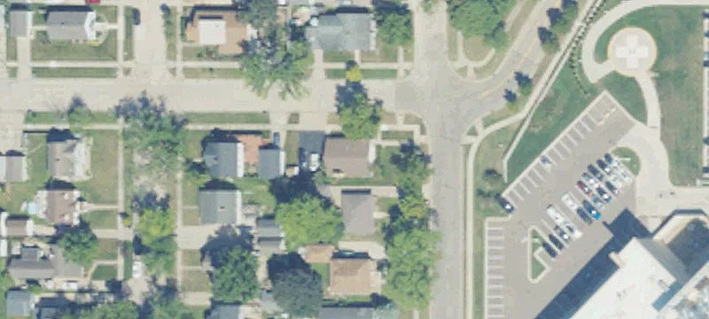 2600 Morton Ave