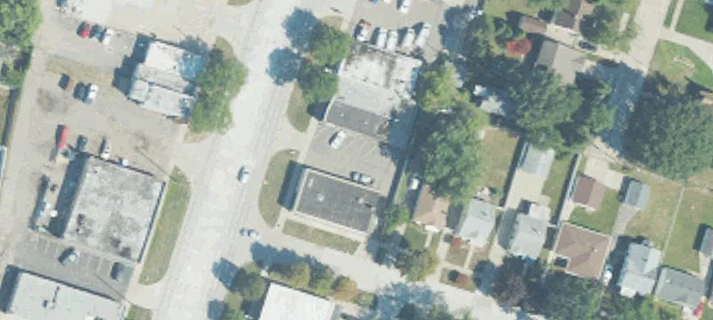 24900 Harper Ave