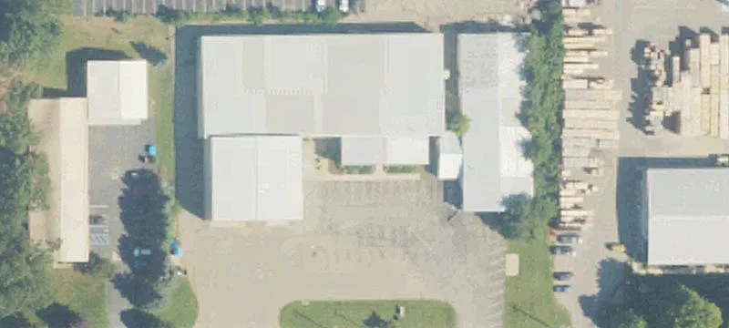 951 Industrial Pkwy