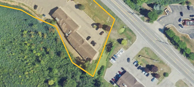 3300 Ew Maple Rd