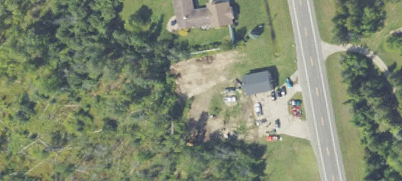 3095 Lakeshore Rd