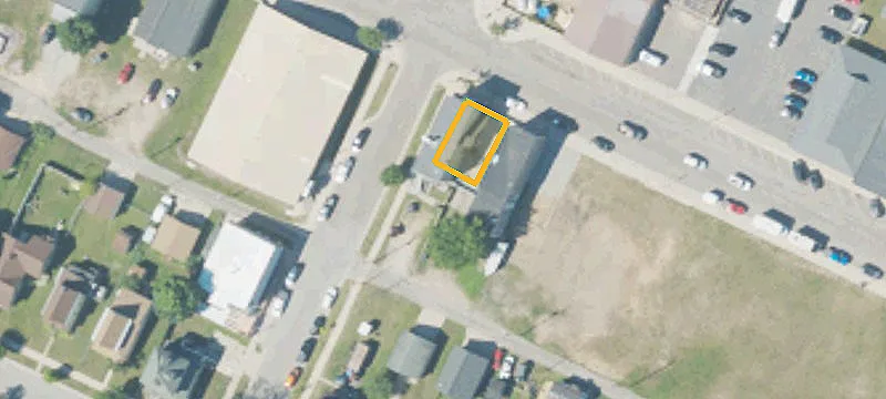 200 Superior St