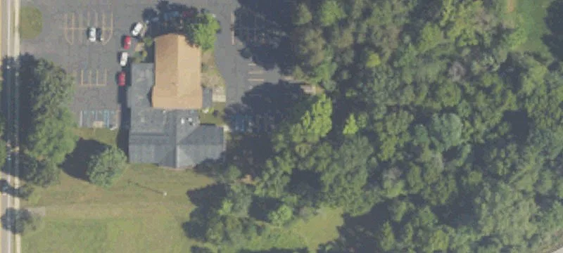 1079 Riverside Dr