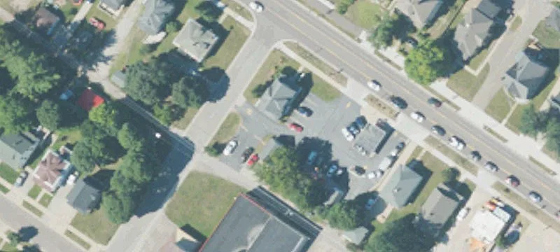 231 Munising Ave