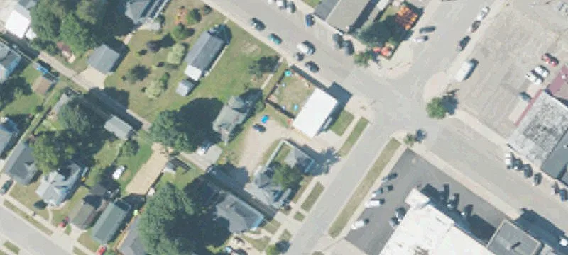 201 Superior St