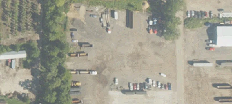 5220 Chicago Dr