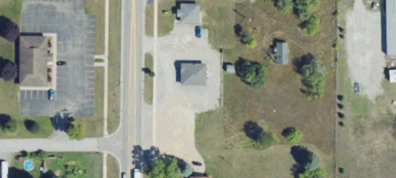 10832 M 32nd E