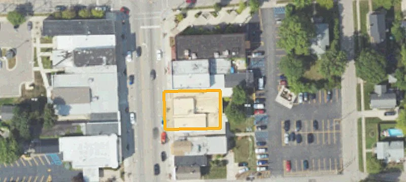 121 Main St
