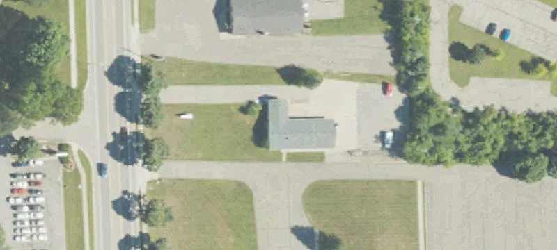 1370 Main St