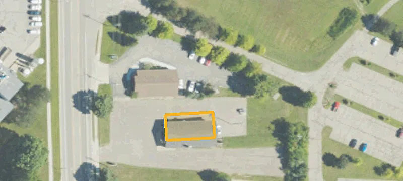 1390 Main St